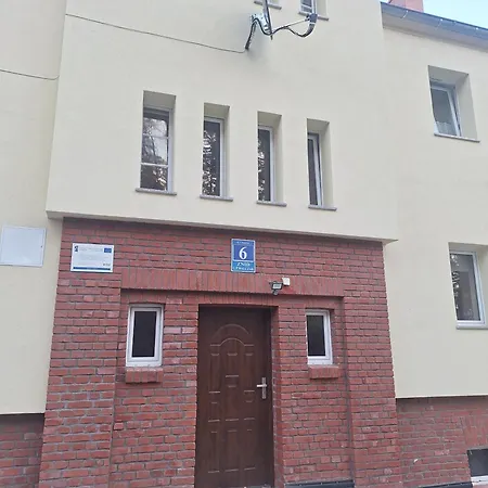 Chopina 6 Na Zielonym Wzgorzu 아파트 예들리나-즈드로이