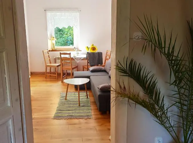 Chopina 6 Na Zielonym Wzgorzu 예들리나-즈드로이