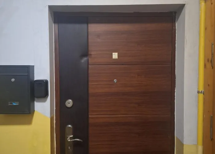 Chopina 6 Na Zielonym Wzgorzu